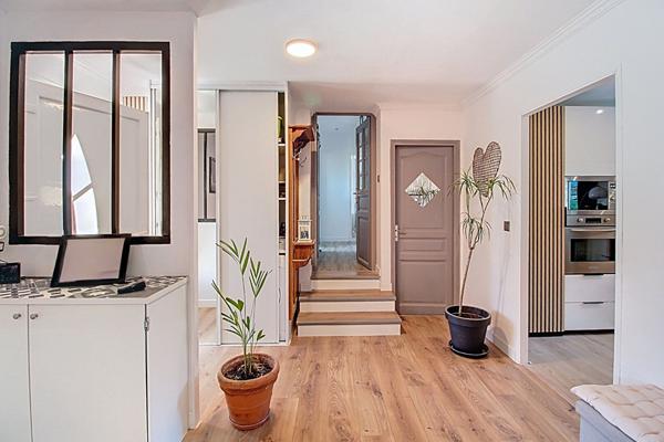 A VENDRE à DRAGUIGNAN - Maison rénovée avec appartement indépendant