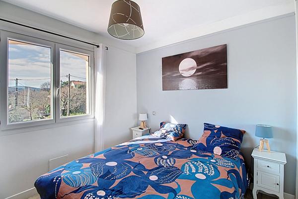 A VENDRE à DRAGUIGNAN - Maison rénovée avec appartement indépendant