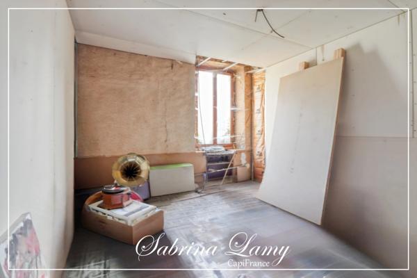 Propriete ancien corps de ferme à vendre 6 pièces BAYE (51)