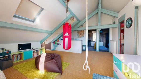 Maison d’architecte 9 pièces de 190 m² à Saint-Sulpice-Laurière (87370)