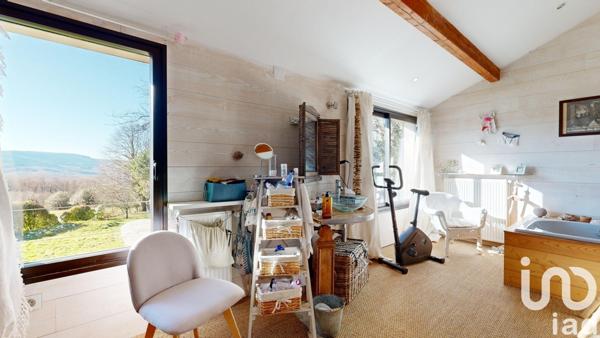 Maison d’architecte 9 pièces de 190 m² à Saint-Sulpice-Laurière (87370)