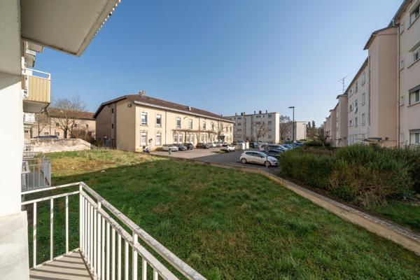 Appartement T4 de 60 m² avec balcon et cave