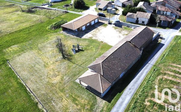 Maison 5 pièces de 141 m² à Montmérac (16300)