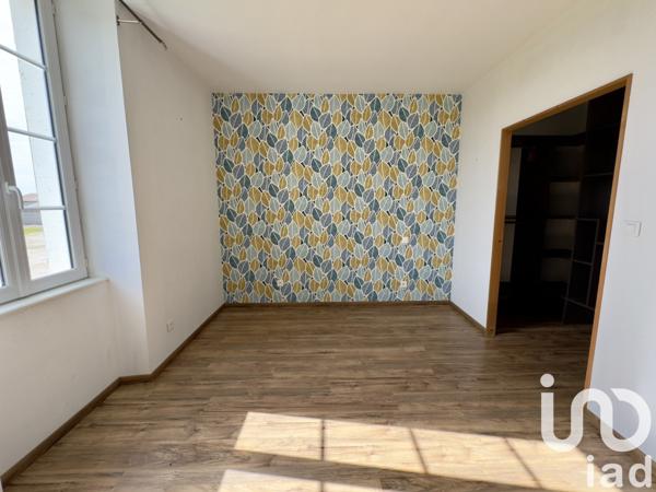 Maison 5 pièces de 141 m² à Montmérac (16300)