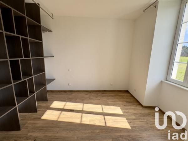 Maison 5 pièces de 141 m² à Montmérac (16300)