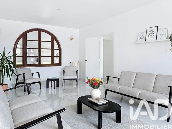 Maison à vendre 8 pièces 226 m² Saint-Valérien