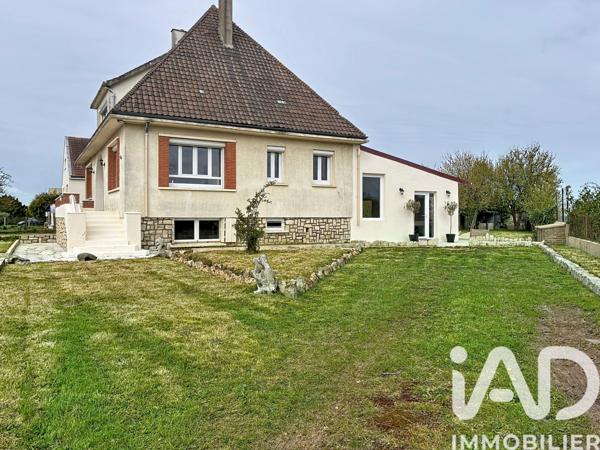 Maison à vendre 8 pièces 226 m² Saint-Valérien