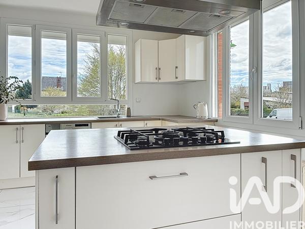 Maison à vendre 8 pièces 226 m² Saint-Valérien