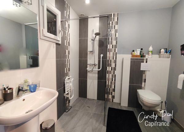 Dpt Morbihan (56), à vendre LE ROC SAINT ANDRE maison P0