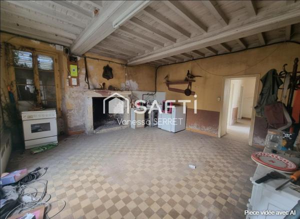 À 5 minutes des plages de Ver-sur-Mer – Ancienne ferme à fort potentiel !