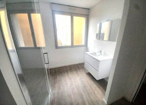 Appartement à vendre    3 pièces • 78,75 m2 Saint-Étienne-de-Saint-Geoirs