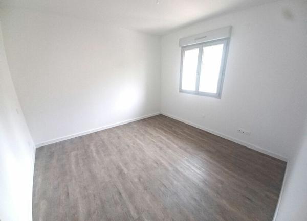 Appartement à vendre    3 pièces • 78,75 m2 Saint-Étienne-de-Saint-Geoirs