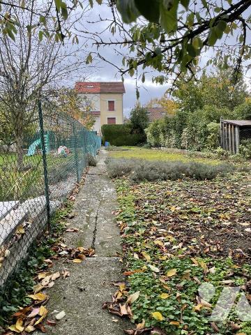 CHALONS EN CHAMPAGNE (51000) maison d'environ 67m² à rénover 