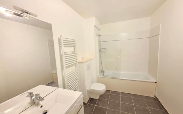 Appartement à vendre    2 pièces • 40 m2 Houilles