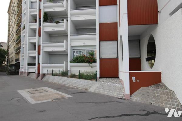 APPARTEMENT A VENDRE PARIS 15ème rue LECOURBE
