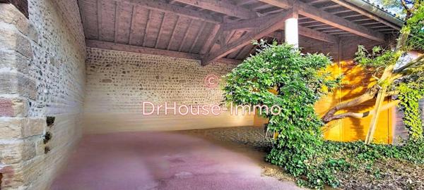 Maison à vendre 8 pièces de 560 m²