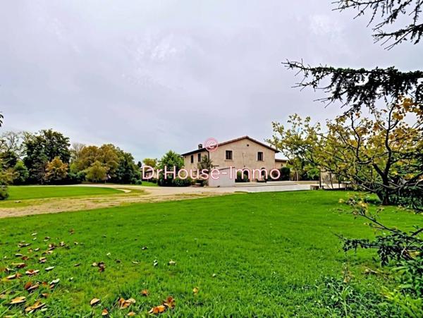 Maison à vendre 8 pièces de 560 m²