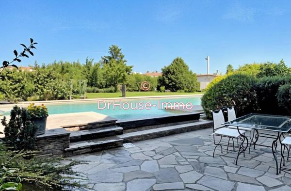 Maison à vendre 8 pièces de 560 m²