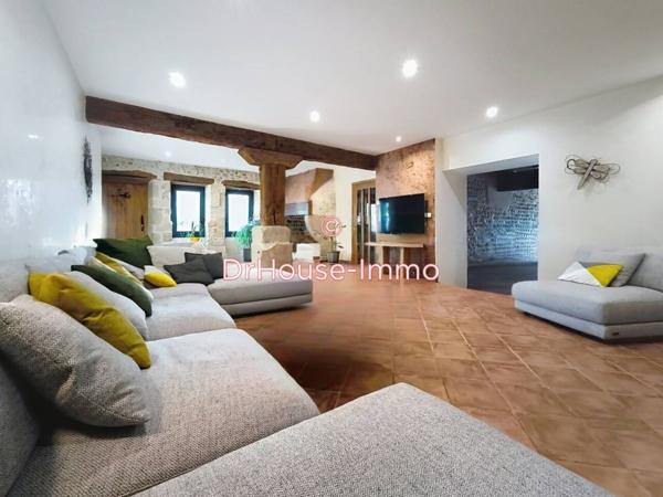 Maison à vendre 8 pièces de 560 m²