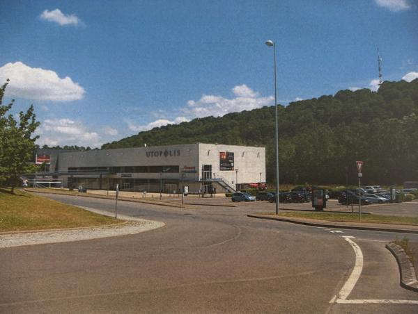 TERRAIN 3 000 m² – LONGWY-BAS (54) – ZONE UX – FORT POTENTIEL PROFESSIONNEL ET COMMERCIAL