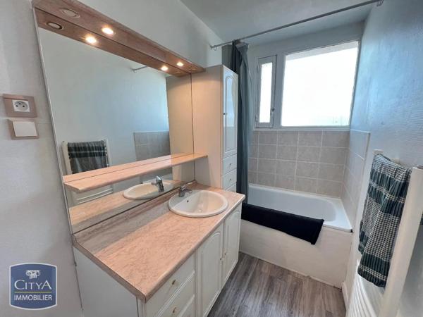 Appartement à louer 4 pièces 65.39m² Le Mans (72100)