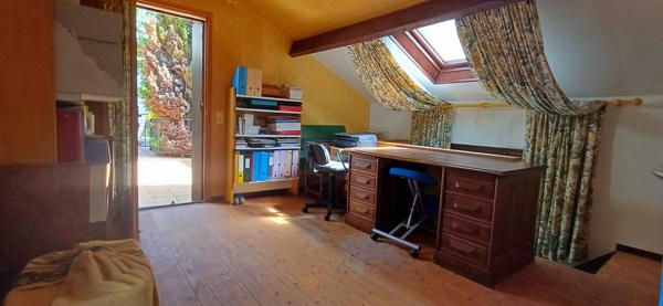 Maison d'architecte de 161m² à 600 mètres de la gare RER C