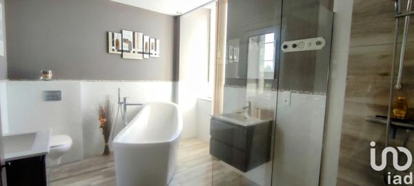 Maison à vendre 8 pièces 288 m² Isigny-le-Buat