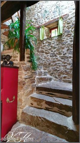 Propriété de charme et de caractère en harmonie avec la nature et le bien être sur plus d'1 hectare