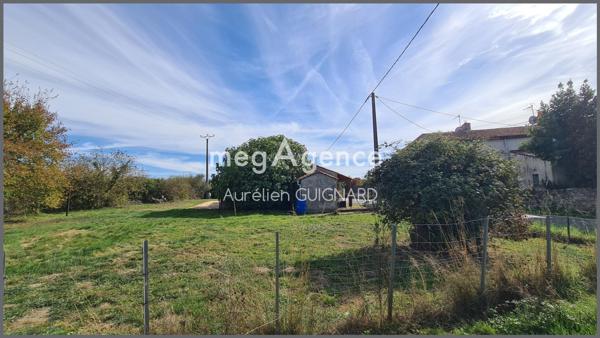 Maison à Bressuire, 79300 - 5 pièces 104m²