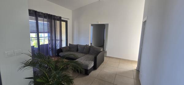 Saint-Leu (97436) Appartement F3 Meublée St Leu l'étang