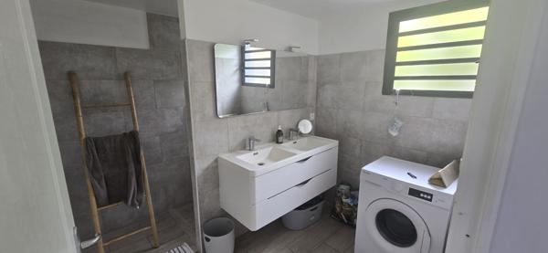 Saint-Leu (97436) Appartement F3 Meublée St Leu l'étang