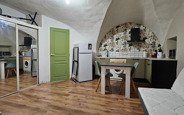 Appartement à vendre    1 pièce •  Bastia