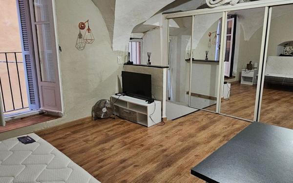 Appartement à vendre    1 pièce •  Bastia