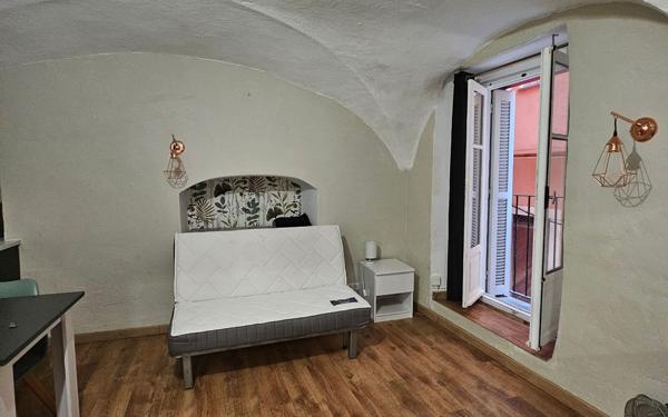Appartement à vendre    1 pièce •  Bastia