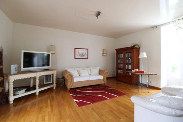 LA FERRIERE, MAISON DE MAITRE AVEC GRANDE ANNEXE PISCINE, SUR PARCELLE DE 2236M², 462000€ FAI