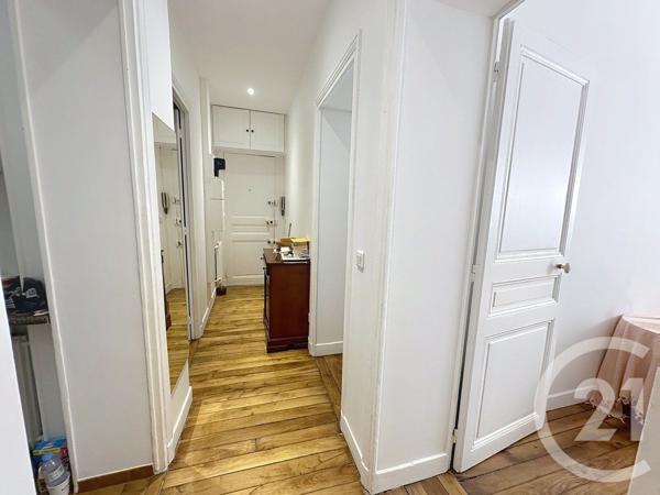 Appartement T2 à vendre  2 pièces - 44,39 m2 PARIS - 75018
