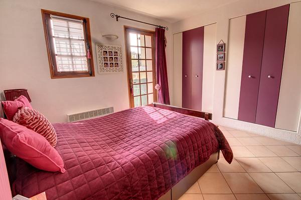 A vendre : Maison au coeur de village de Lorgues - 115m² - 3 chambres - 255m² de terrain