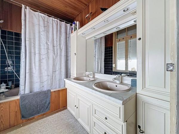 Maison mitoyenne 2 côtés Marcq-en-Baroeul 139 m²