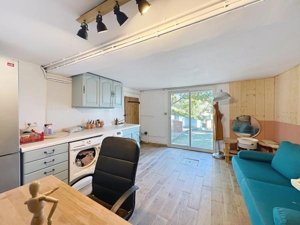 MAISON AVEC VUES SPECTACULAIRES ET POSITION DOMINANTE – 15 MIN PERPIGNAN