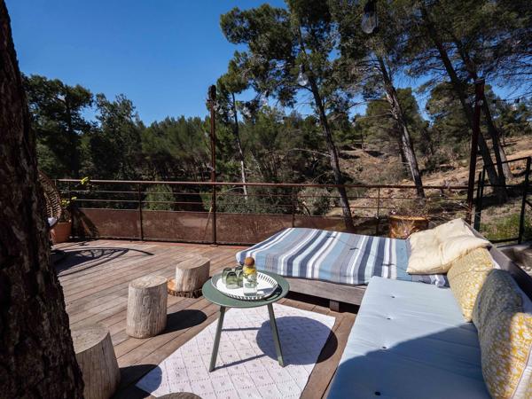 MAISON AVEC VUES SPECTACULAIRES ET POSITION DOMINANTE – 15 MIN PERPIGNAN