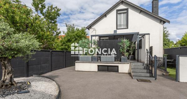 À vendre Maison 9 pièces 154.27 m² - Massy 91300