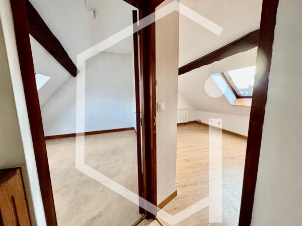 Appartement duplex lumineux – Centre-ville de Cosne-sur-Loire