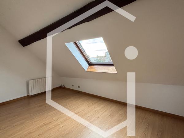 Appartement duplex lumineux – Centre-ville de Cosne-sur-Loire