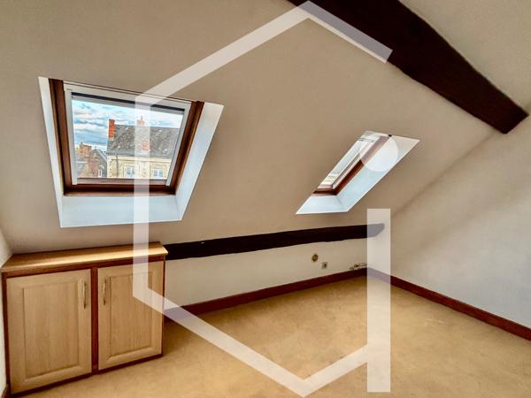 Appartement duplex lumineux – Centre-ville de Cosne-sur-Loire