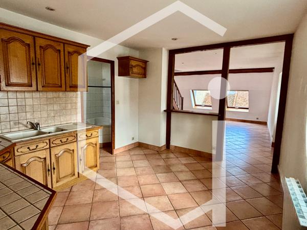 Appartement duplex lumineux – Centre-ville de Cosne-sur-Loire