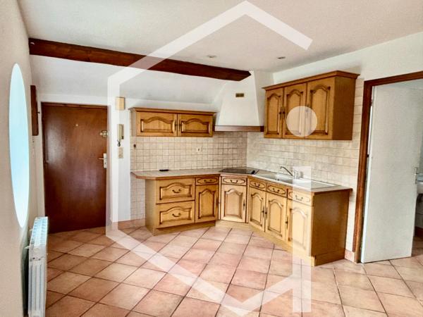 Appartement duplex lumineux – Centre-ville de Cosne-sur-Loire