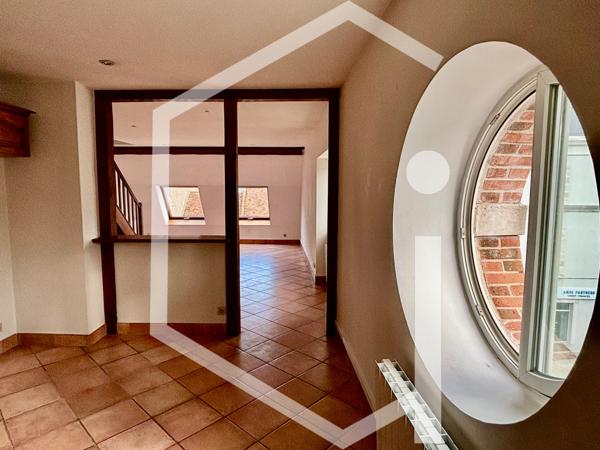 Appartement duplex lumineux – Centre-ville de Cosne-sur-Loire