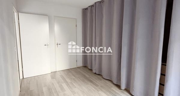 Location Appartement 2 pièces 39.77 m² - Fontenay-le-fleury 78330