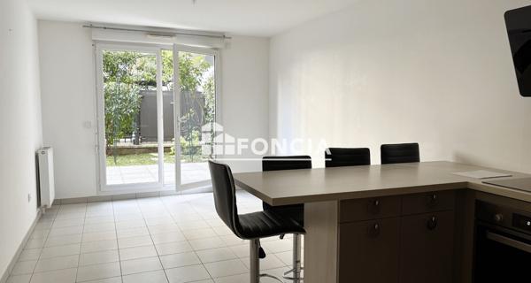 Location Appartement 2 pièces 39.77 m² - Fontenay-le-fleury 78330