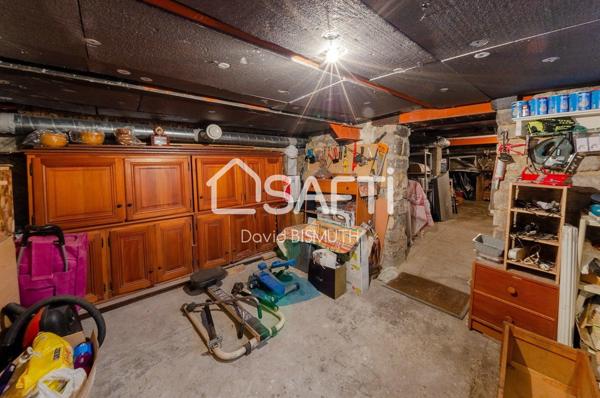 Maison 4 pièces 3 chambres de 76 m2 avec une dépendance et un sous sol de 60 m2 NOTE DPE D